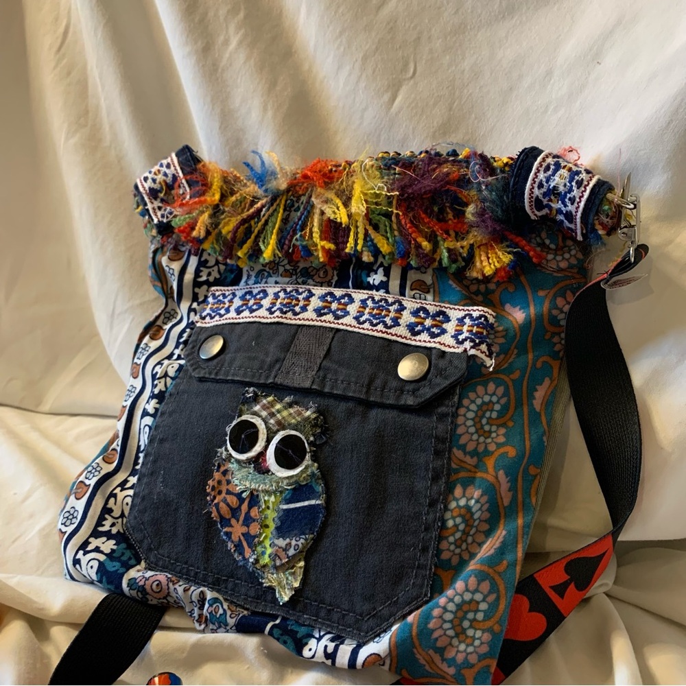 Colorful Fringe Crossbody Bag - Picture 9 of 9